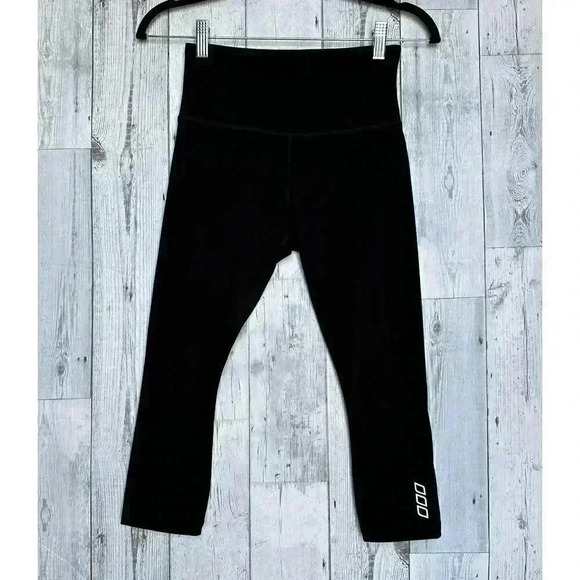 Lorna Jane uniquely sport capri legging, size XS, black - Picture 1 of 6